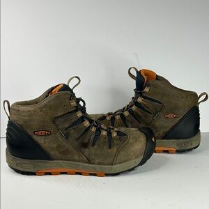 KEEN Men's Olive and Black Outdoor Boots